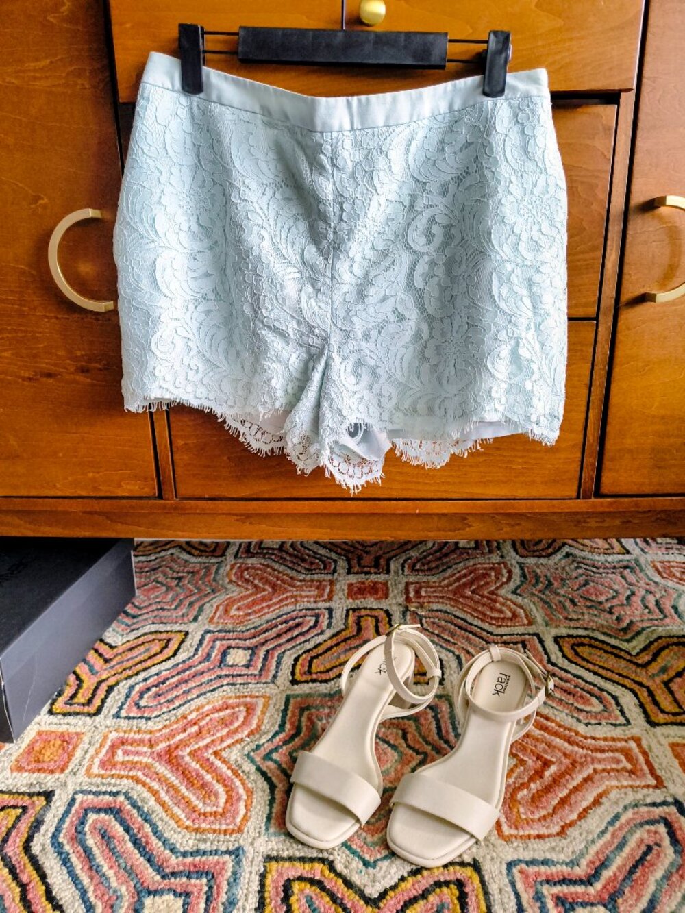 Ted Baker Mint Green Floral Lace Tailored Shorts Sz 3 / US 8